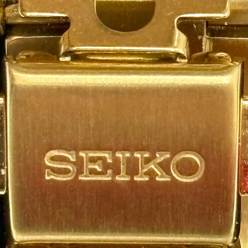 NIB Seiko Essentials Quartz Gold Tone Women’s Watch Sapphire Crystal LumiBrite - Picture 11 of 14